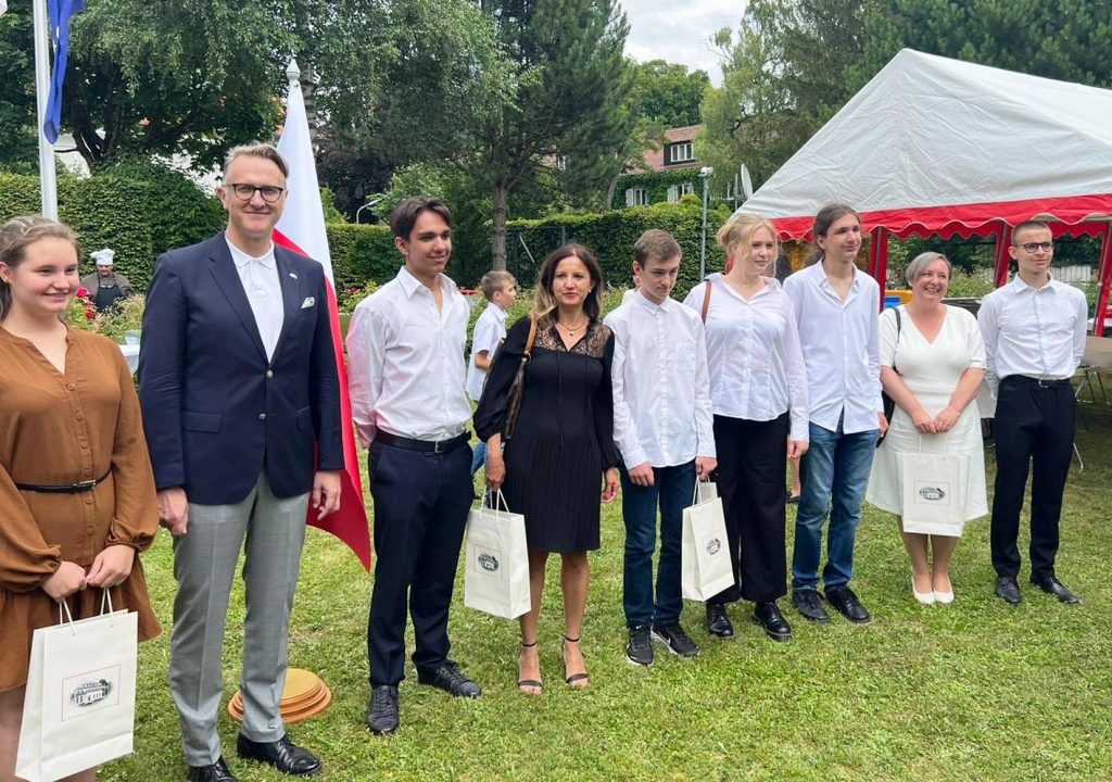 Spotkanie laureatów XVIII Olimpiady Jezyka Polskiego w Niemczech w Konsulacie Generalnym PR w Monachium