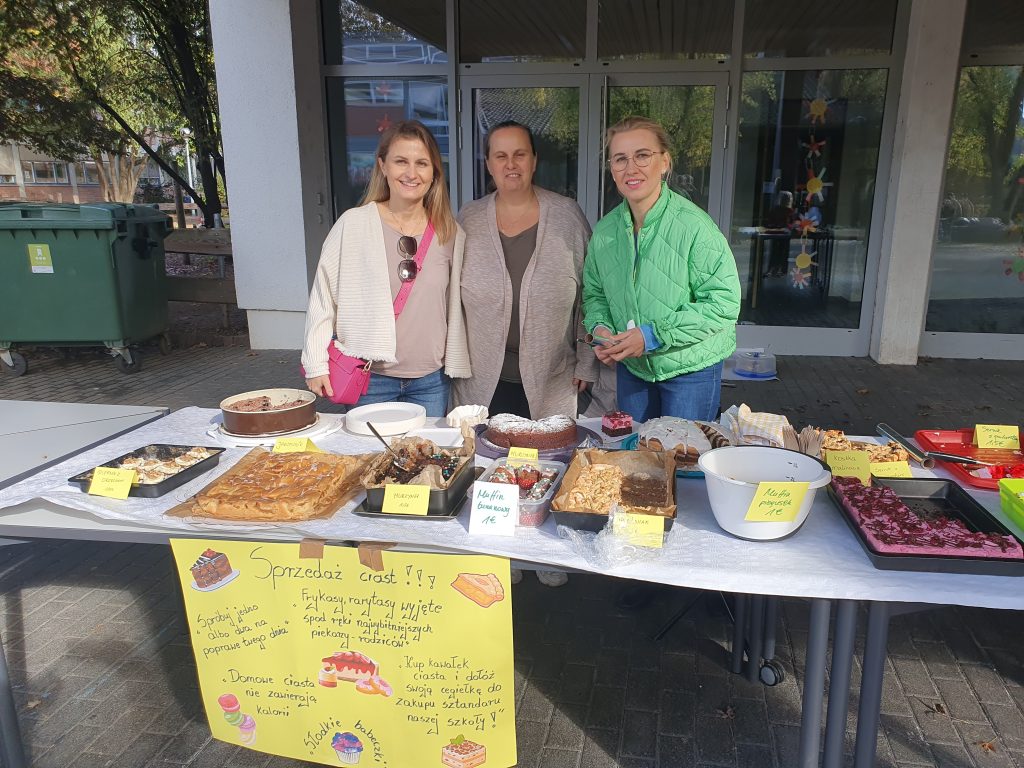 Kiermasz książek / kiermasz ciast