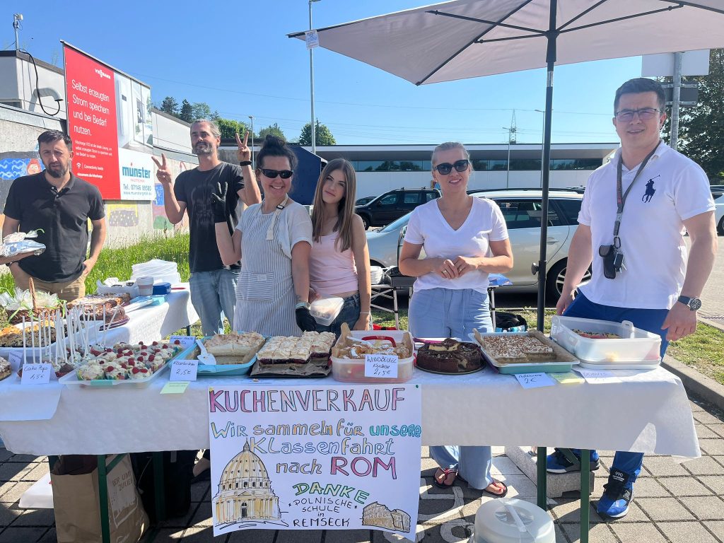 Kiermasz ciast klasy 1 LO 🎂